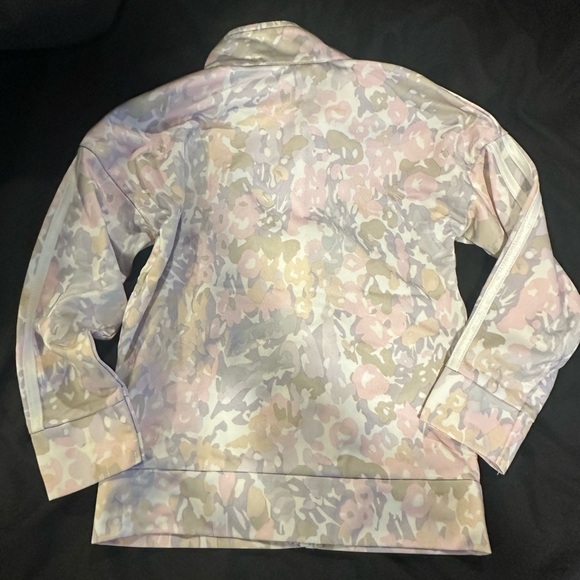 Little Girls Adidas Tracksuit Size 5 - Picture 4 of 9